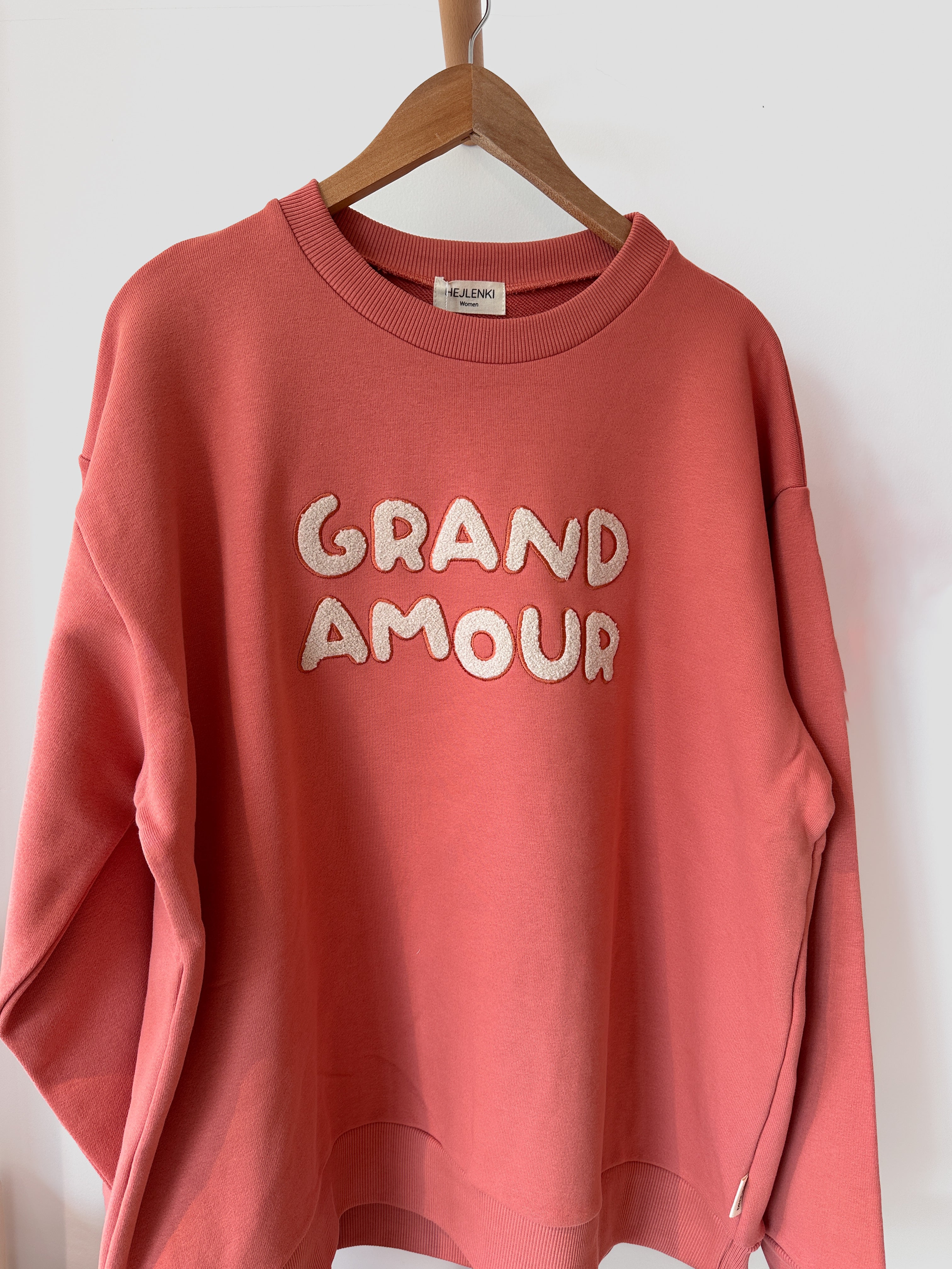 GRAND AMOUR MOM SWEATER