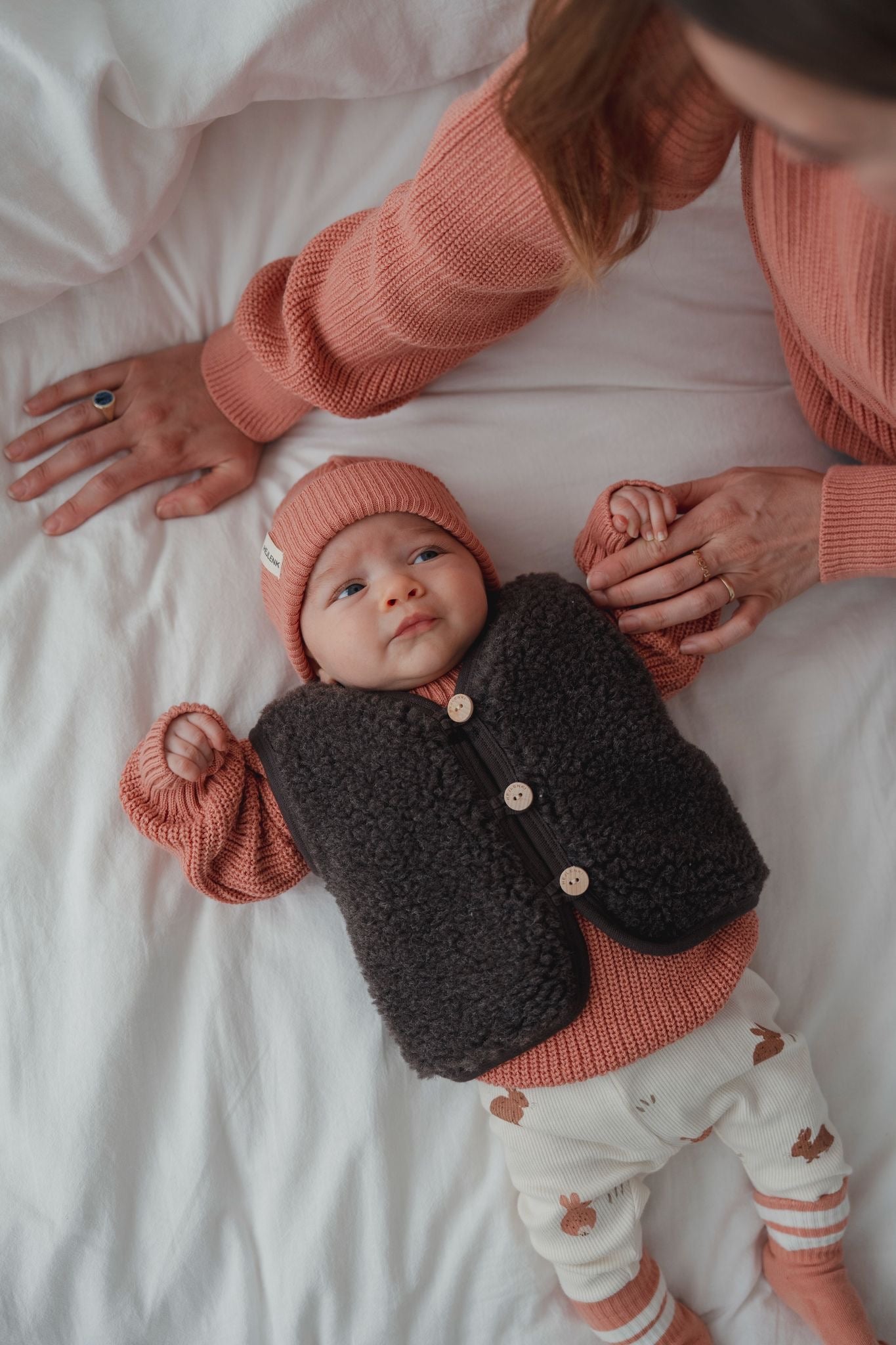 MERINO TEDDY VEST BROWN
