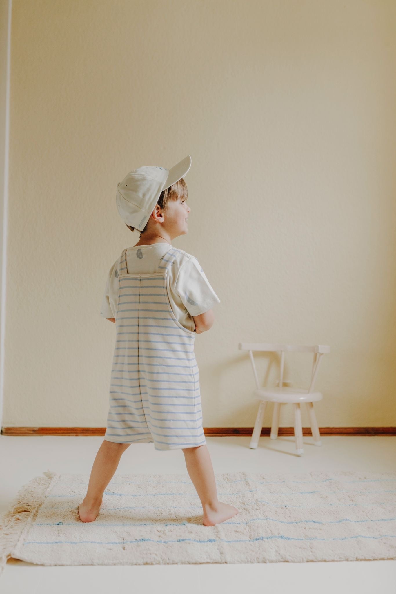 SHORT DUNGAREES WITH KNOT