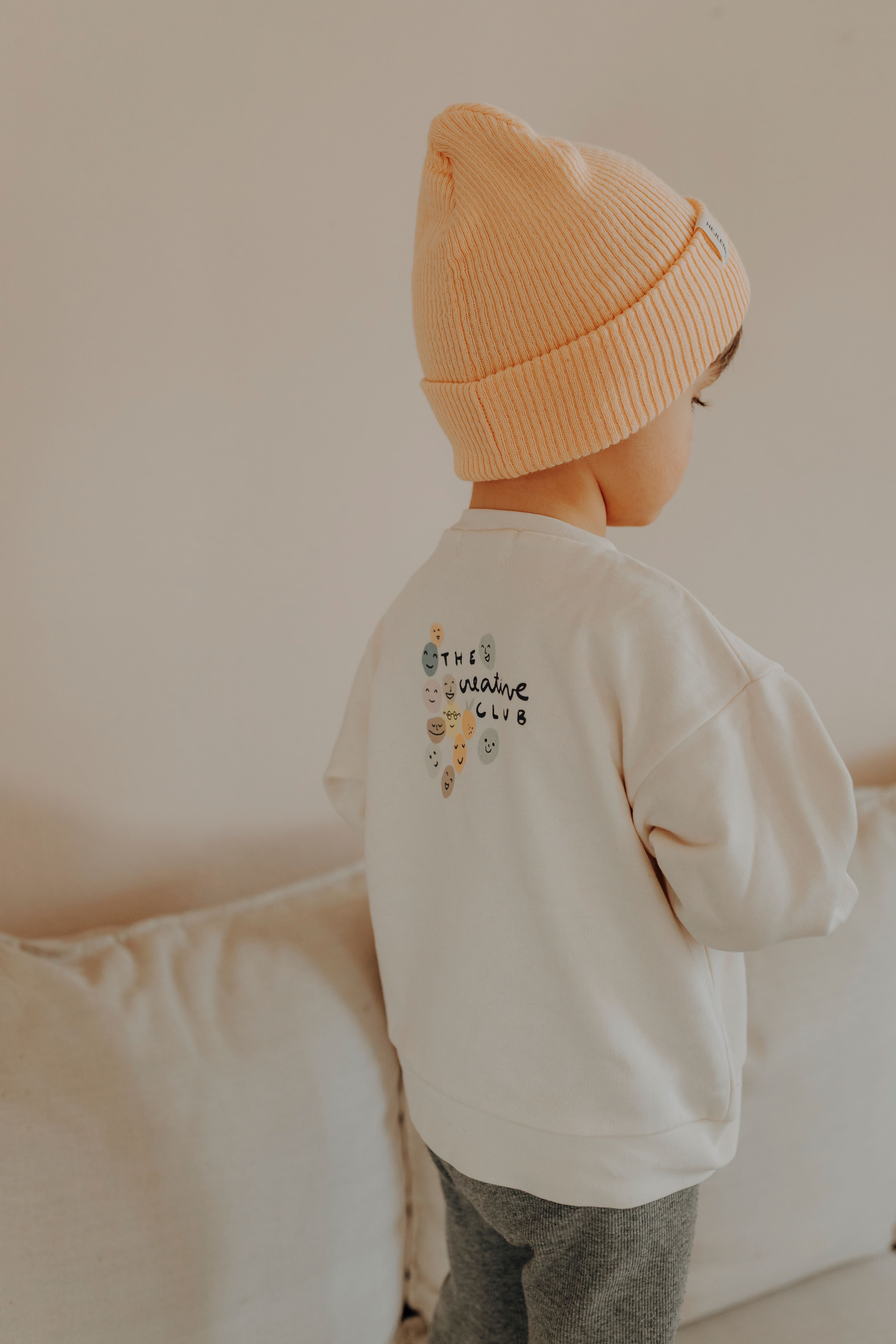 CREATIVE CLUB SWEATER