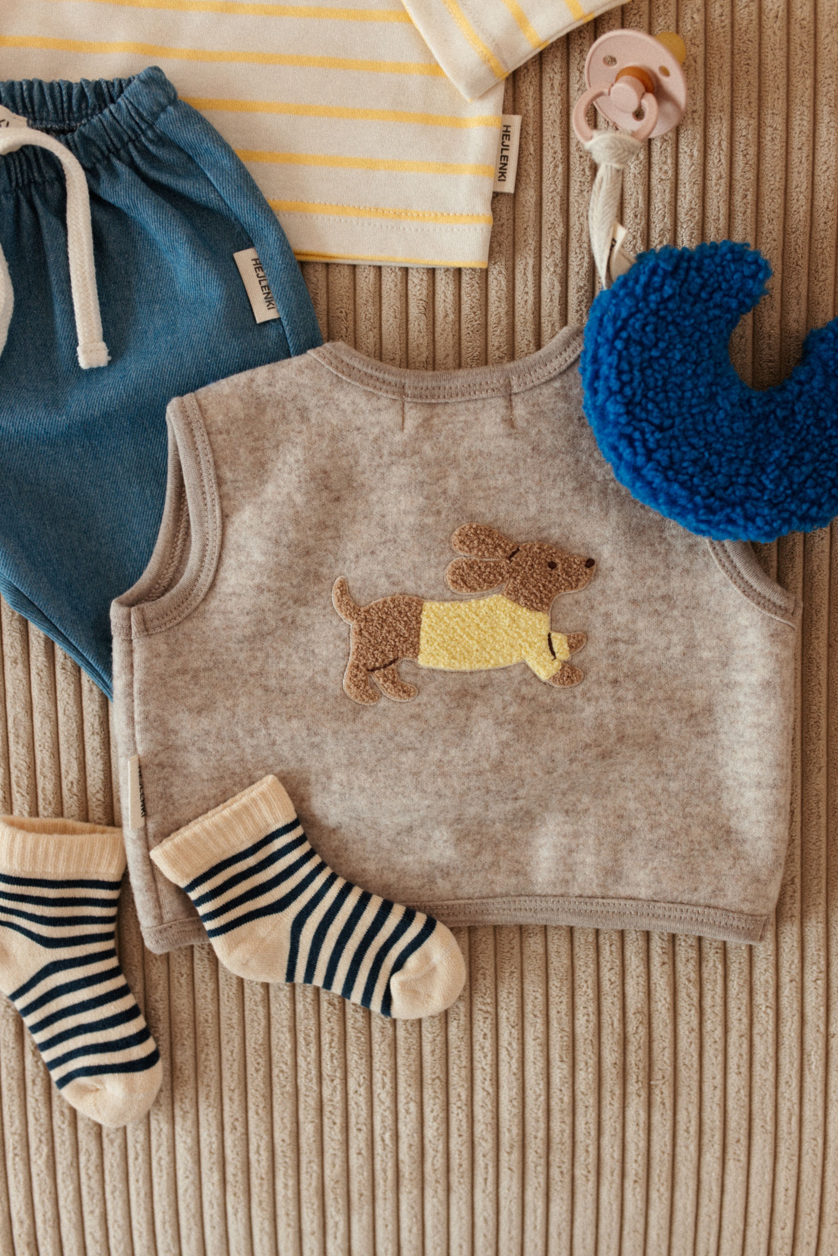 MERINO WOOL VEST DACHSHUND