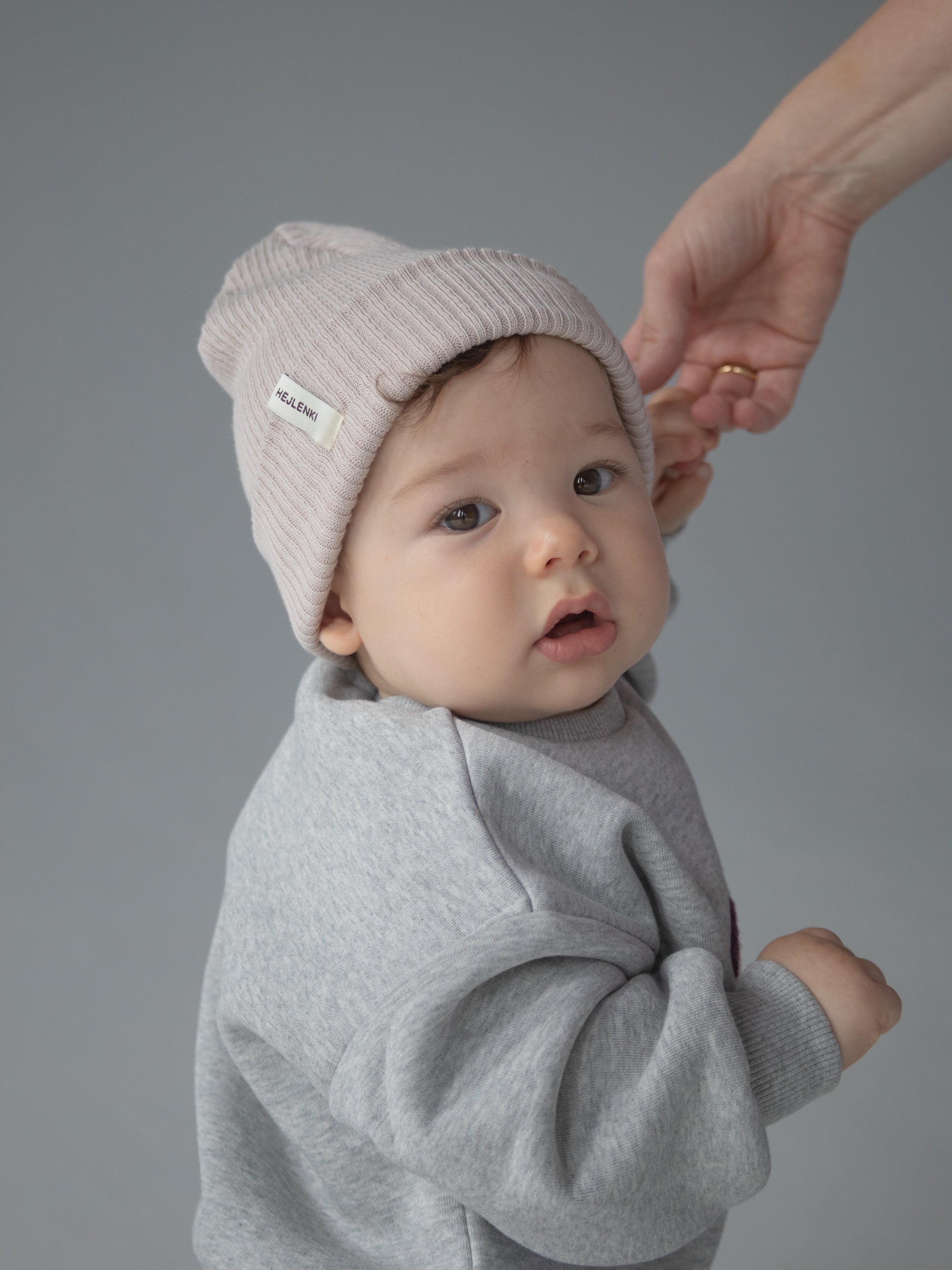KNIT BEANIE SILKY TOFU