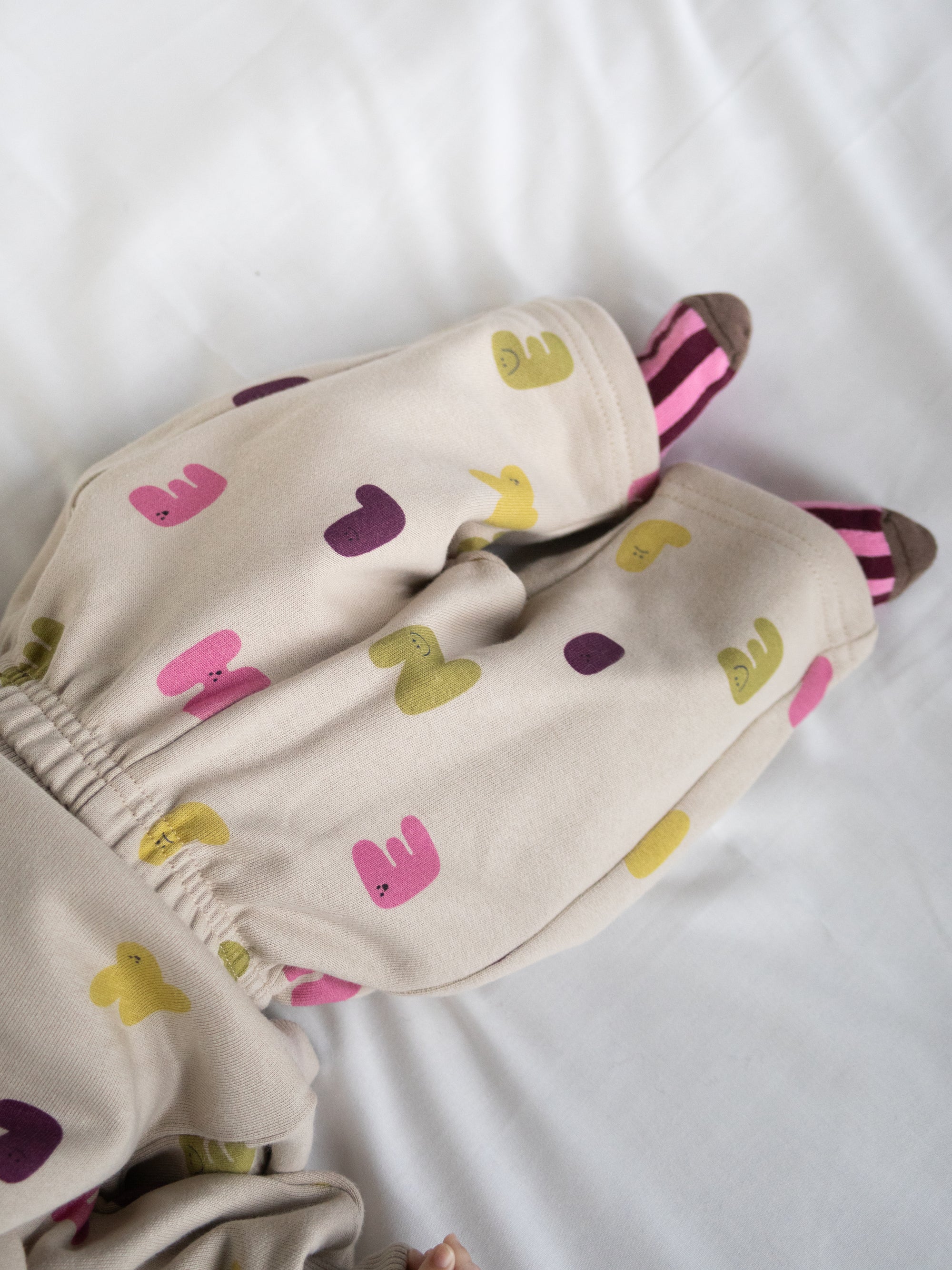 TYPO PANTS