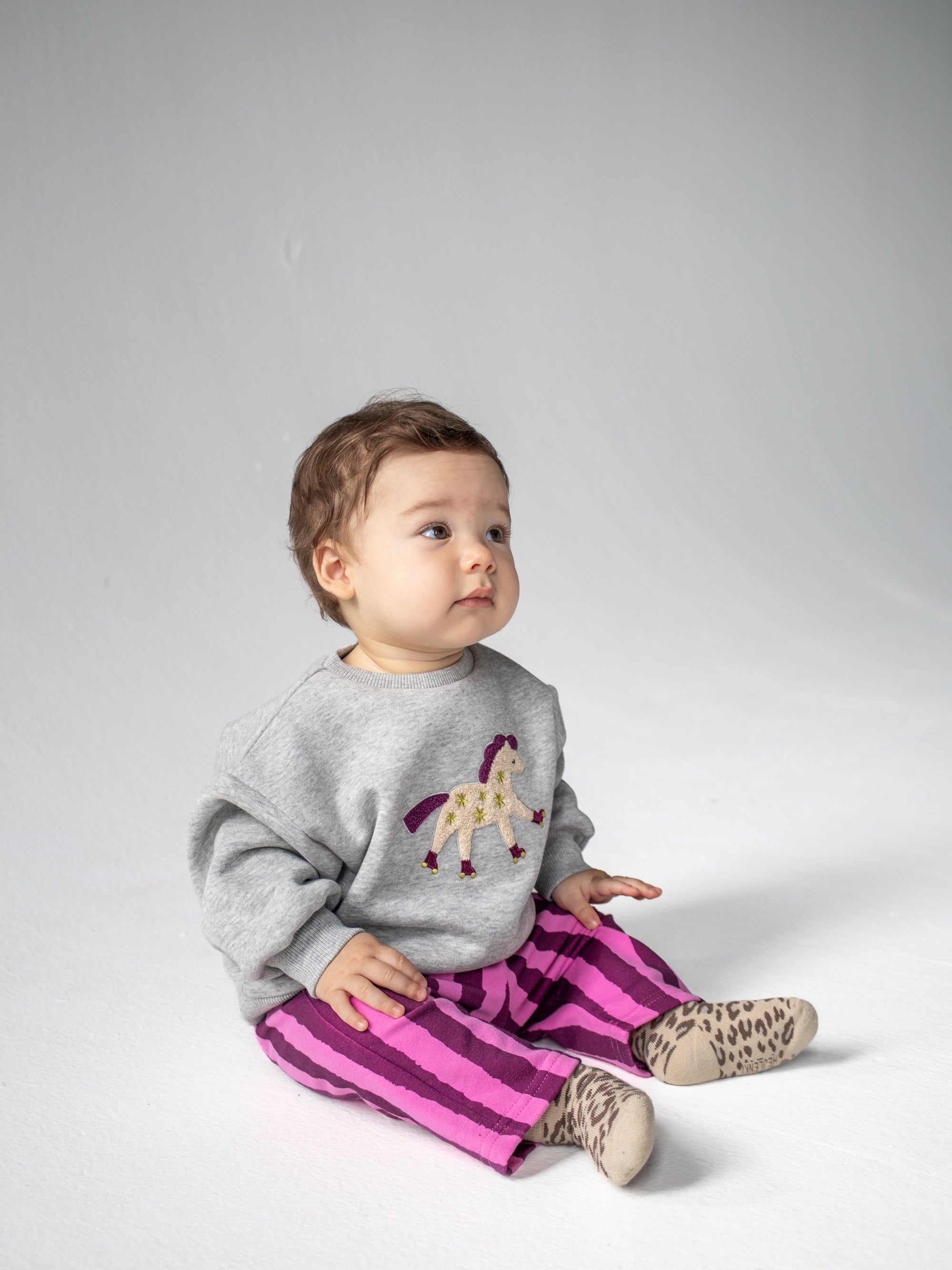 ROLLER PONY CLUB SWEATER