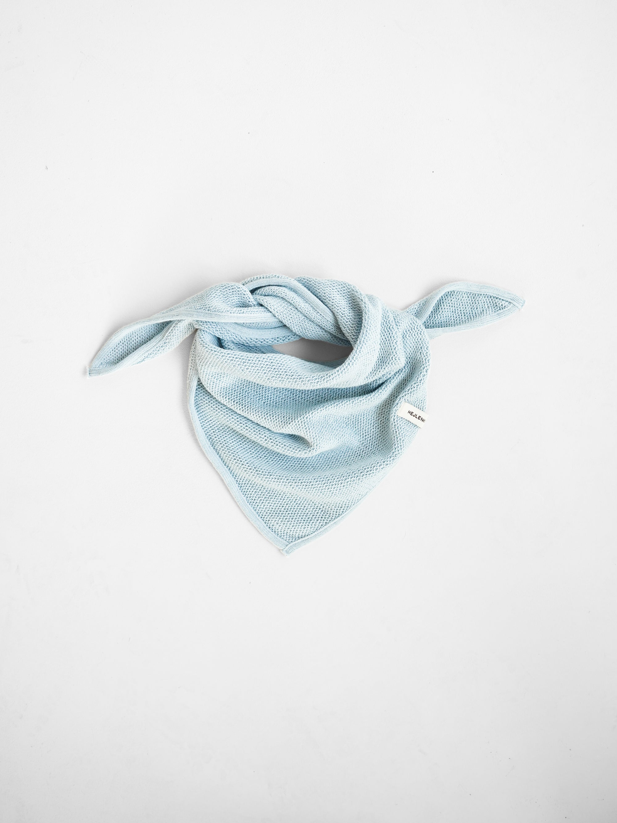 KNIT SCARF ICE MELT