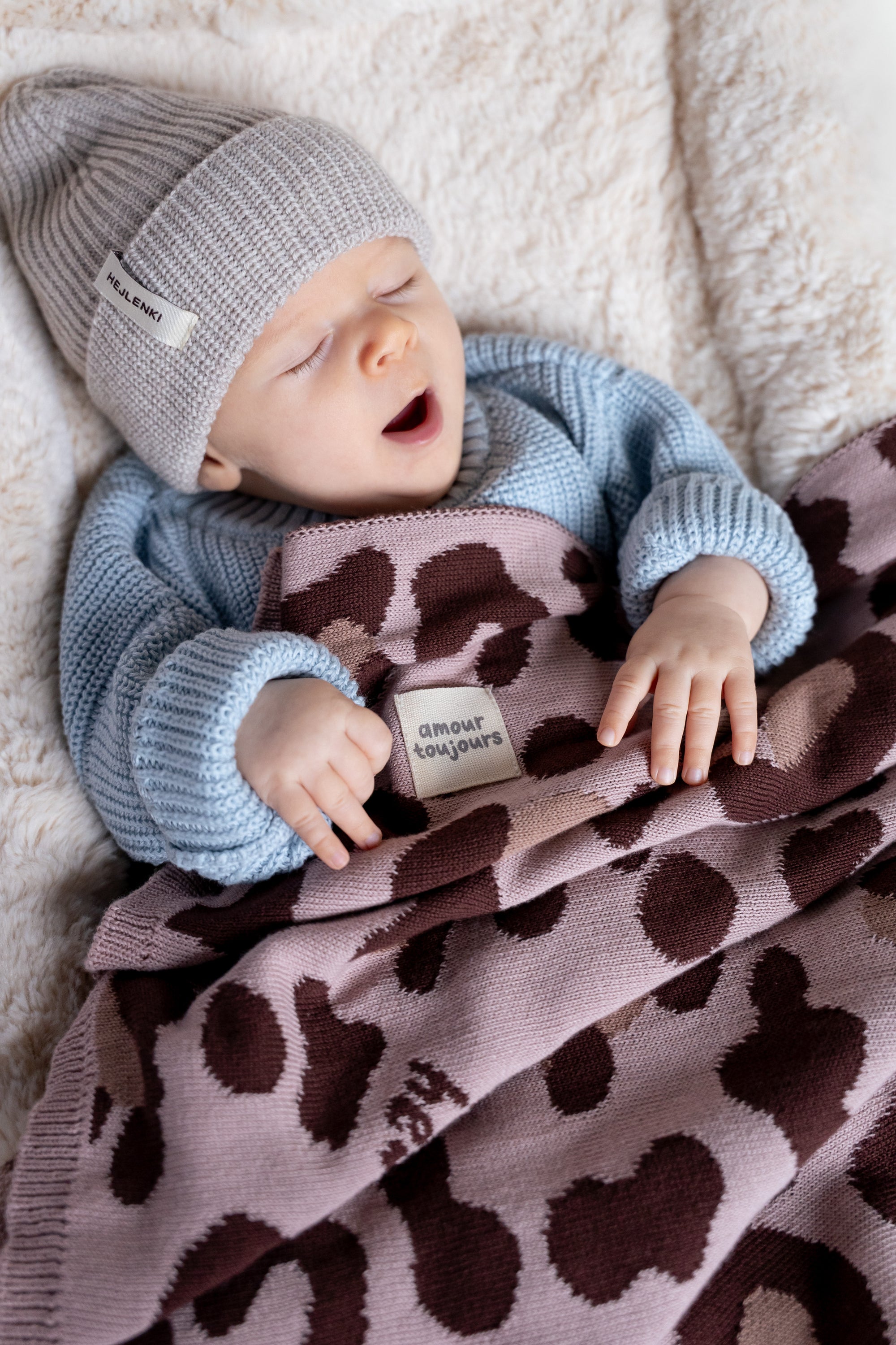 KNIT BLANKET LEO
