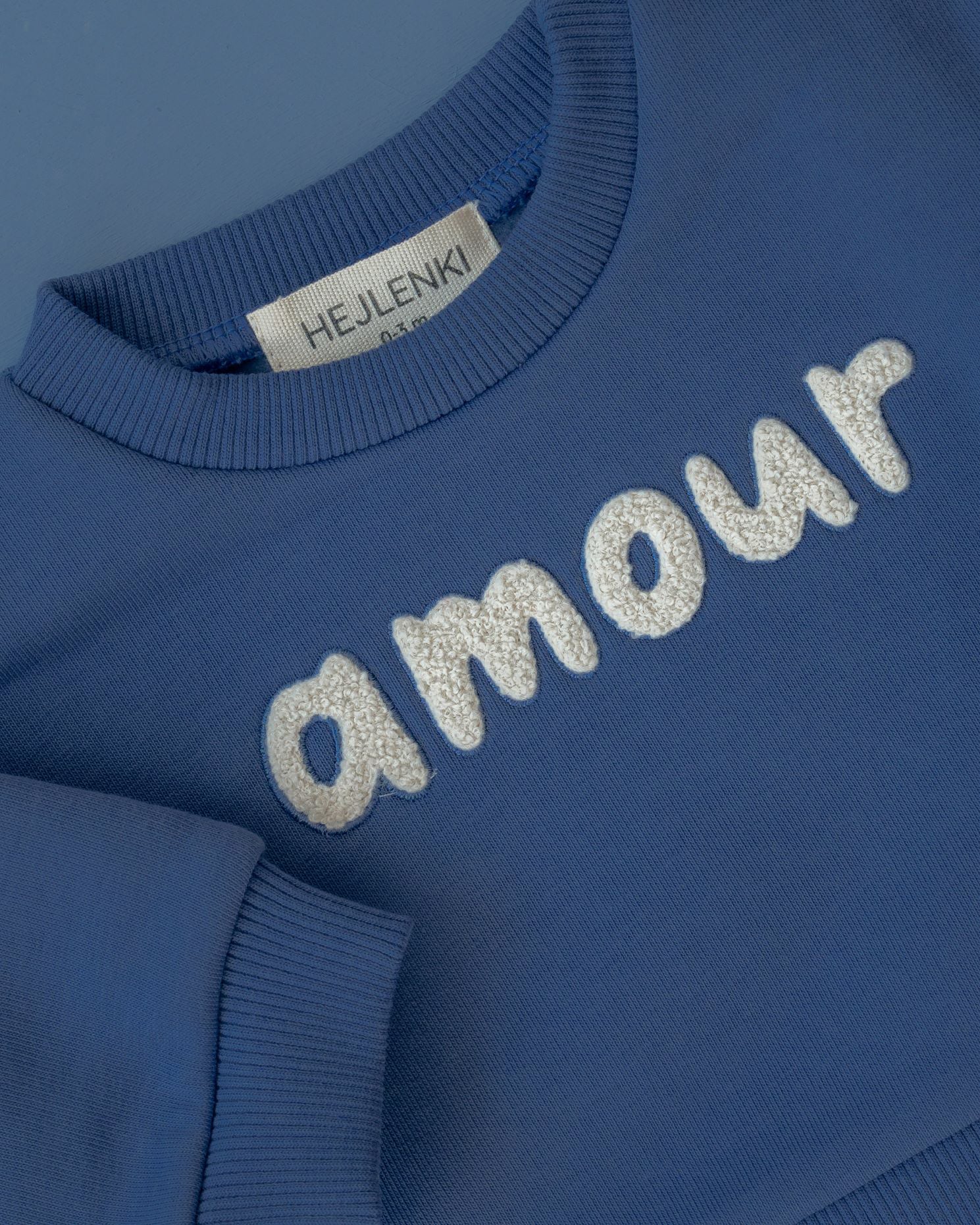 AMOUR SWEATER