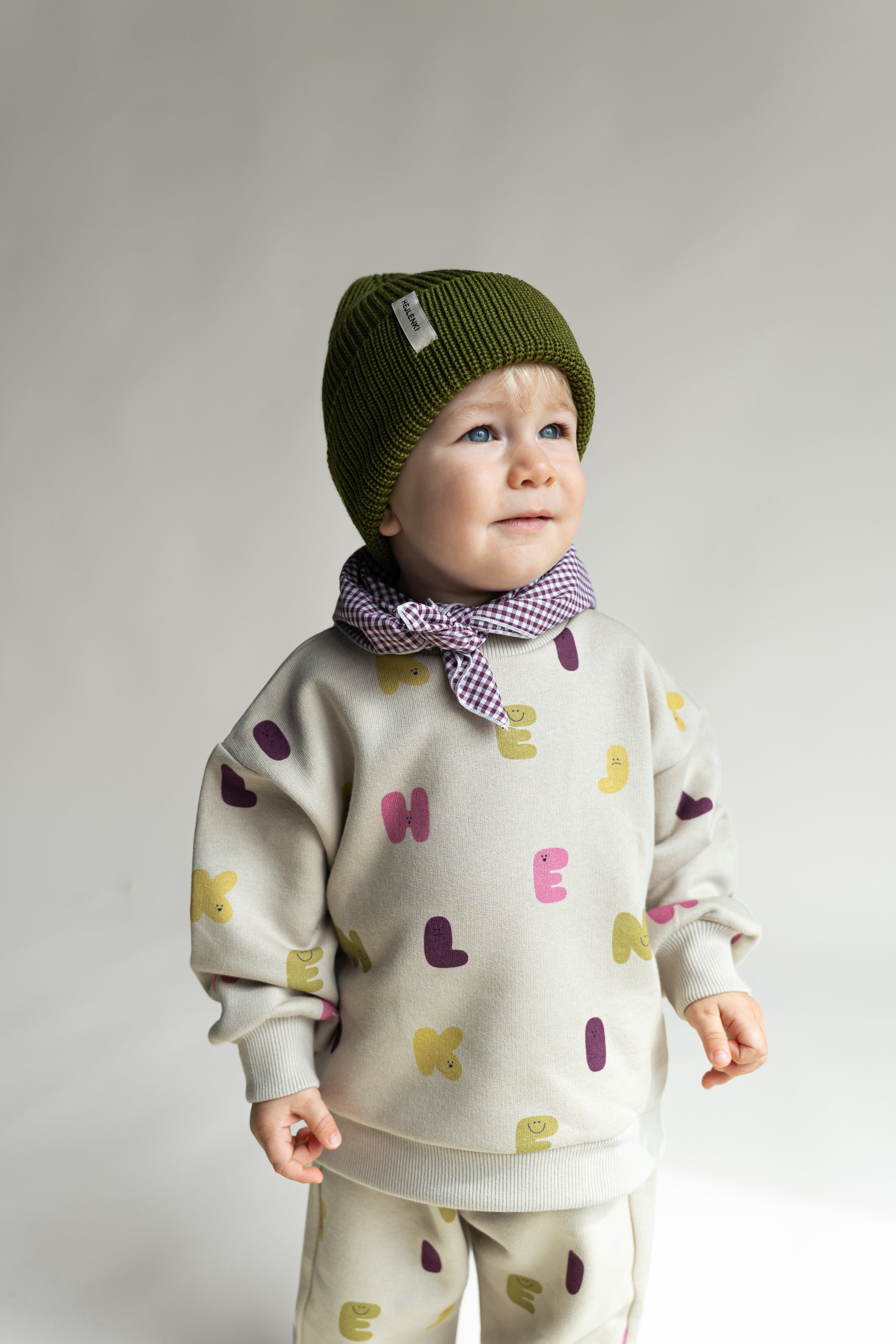 TYPO SWEATER
