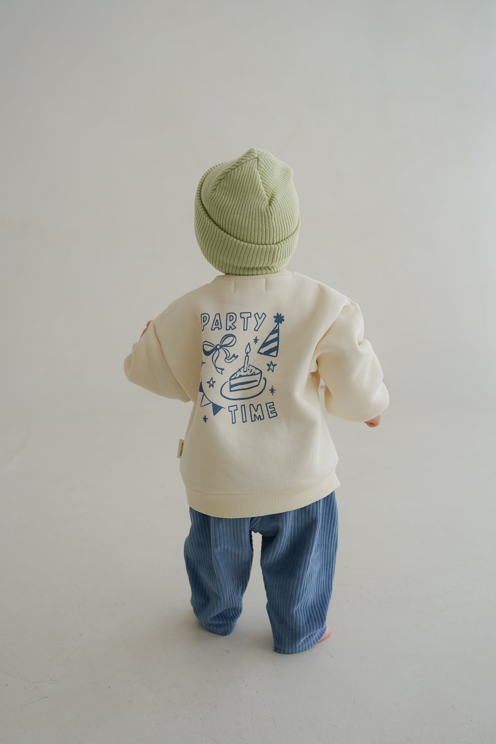 PARTY SWEATER