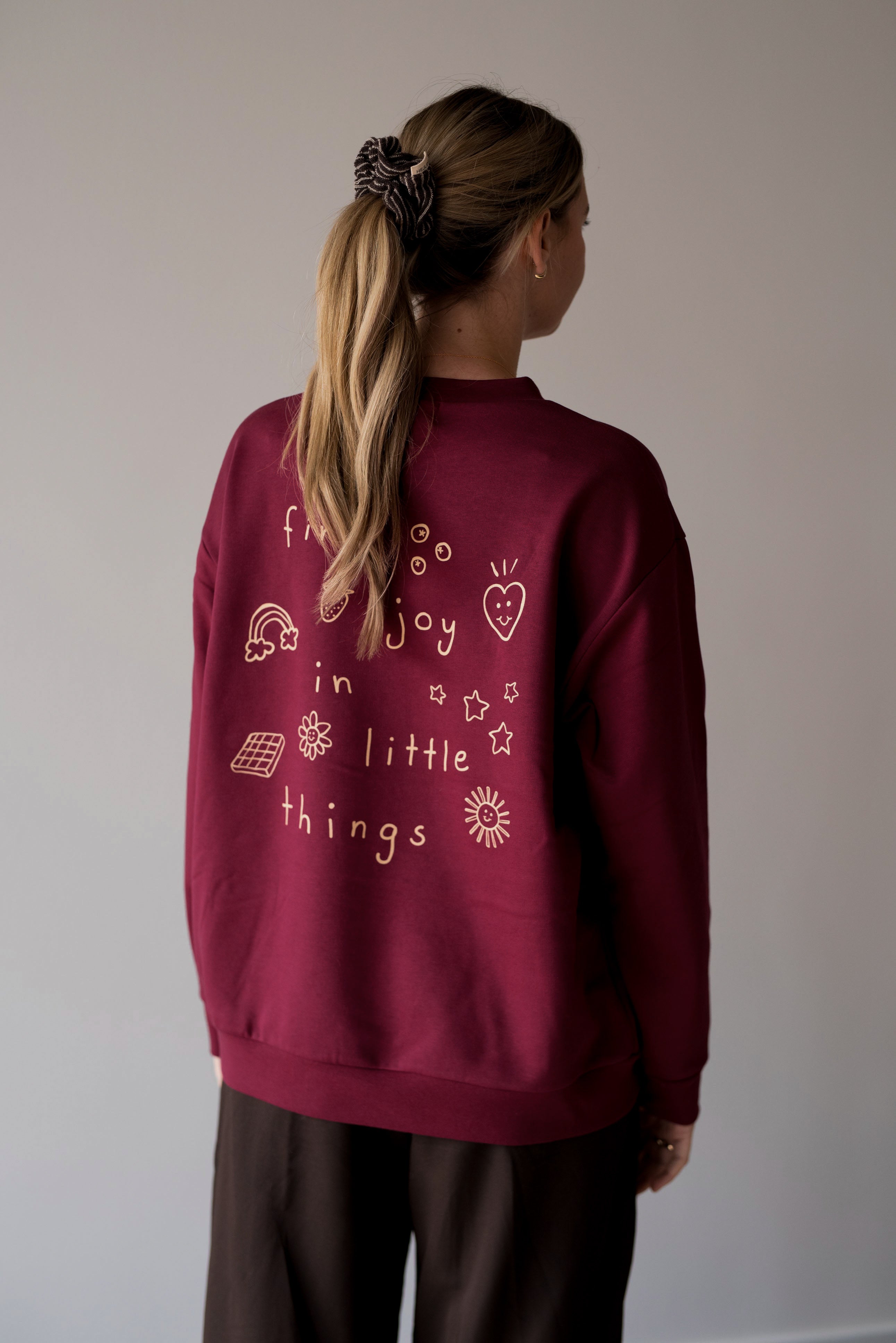 MOM JOY SWEATER