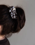 SCRUNCHIE CHECKED BROWN