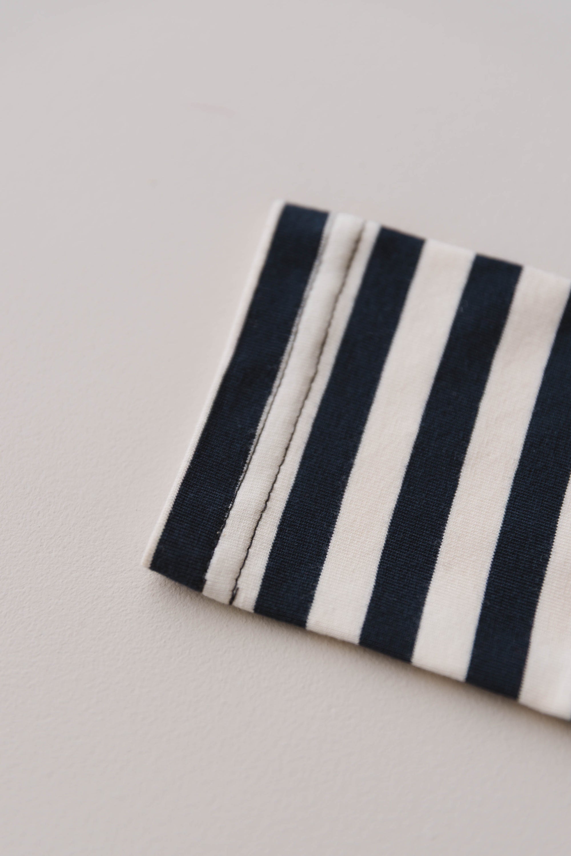 LONGSLEEVE STRIPED MIDNIGHT