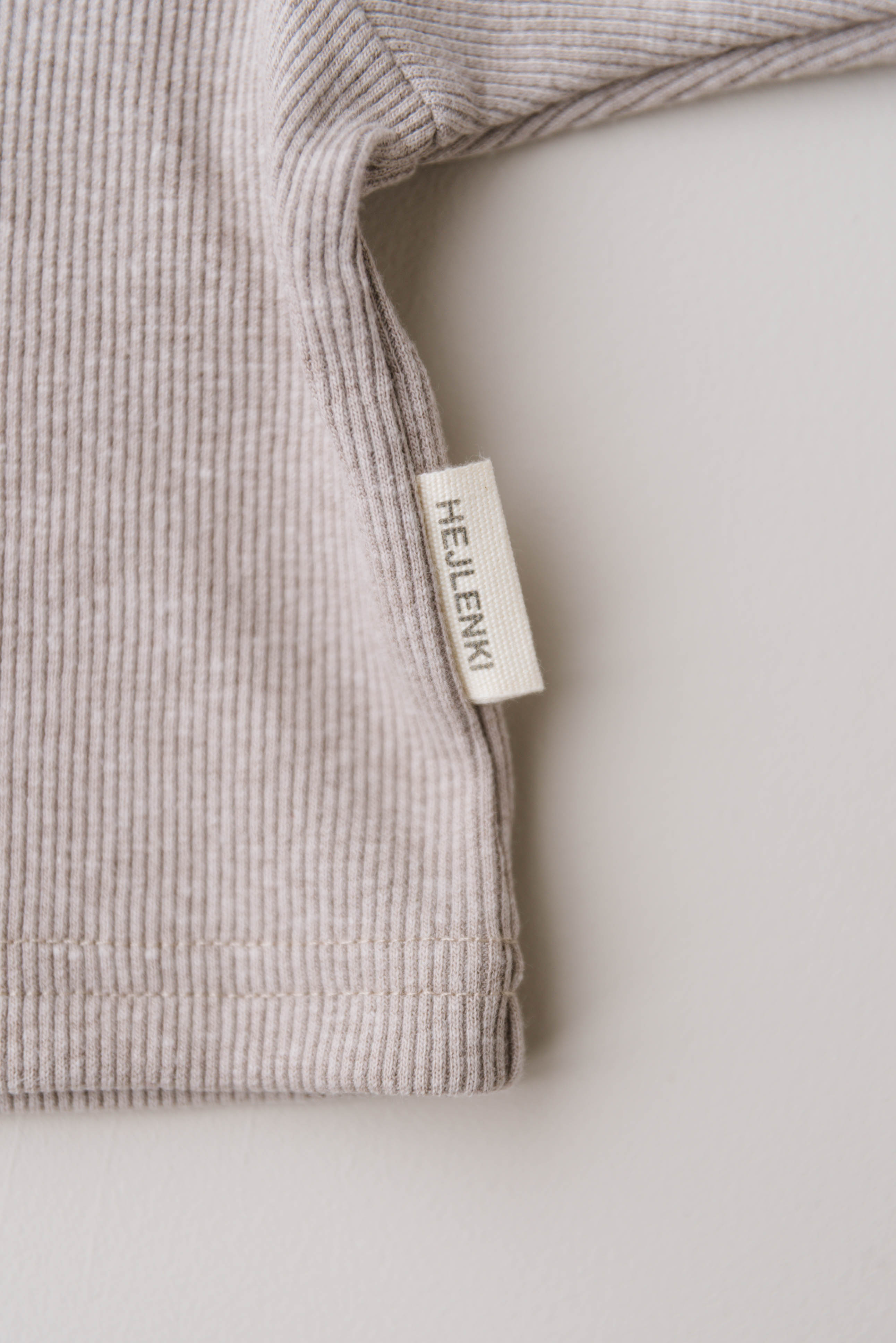 ORGANIC RIB LONGSLEEVE BEIGE