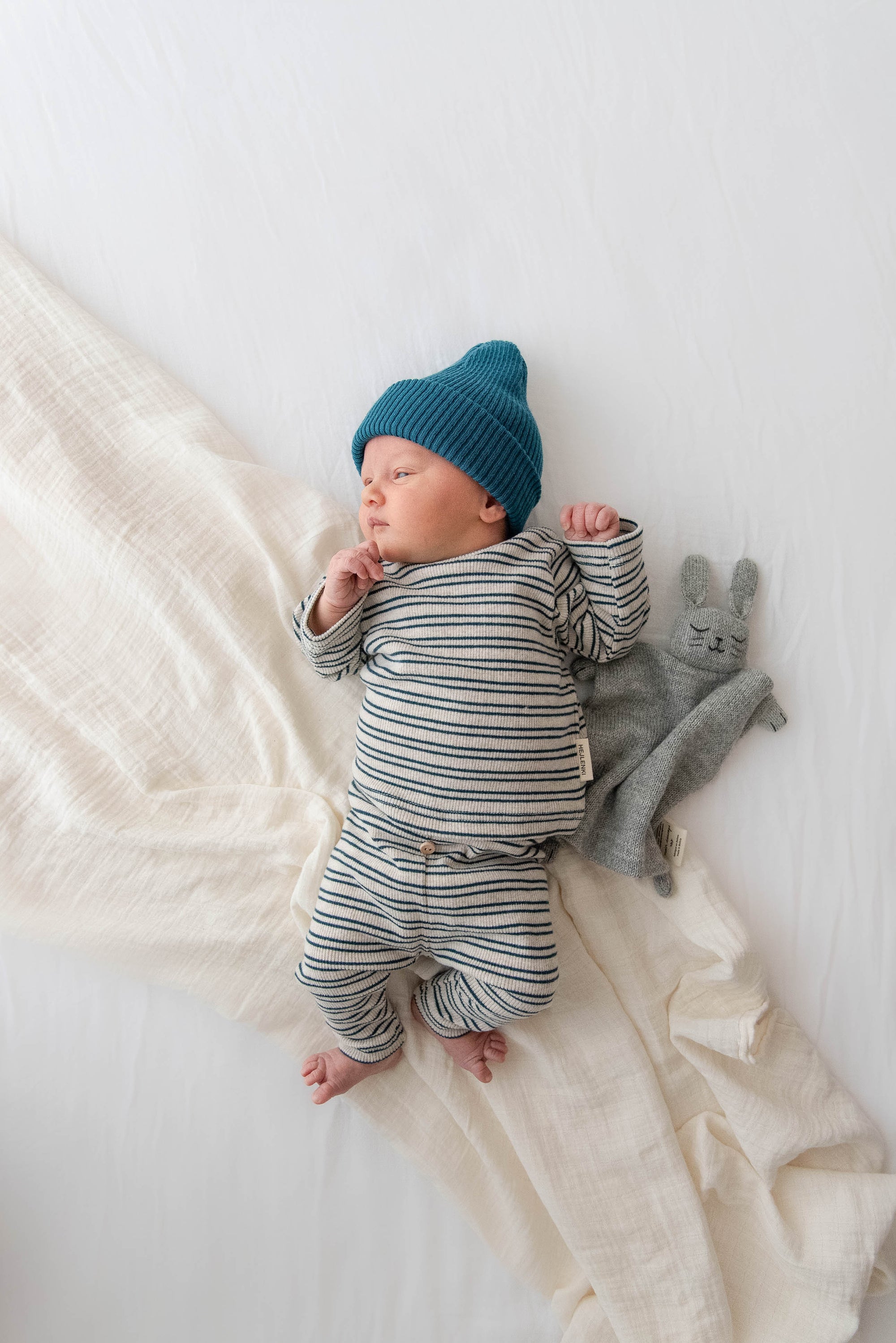 KNIT BEANIE BERRY TEAL