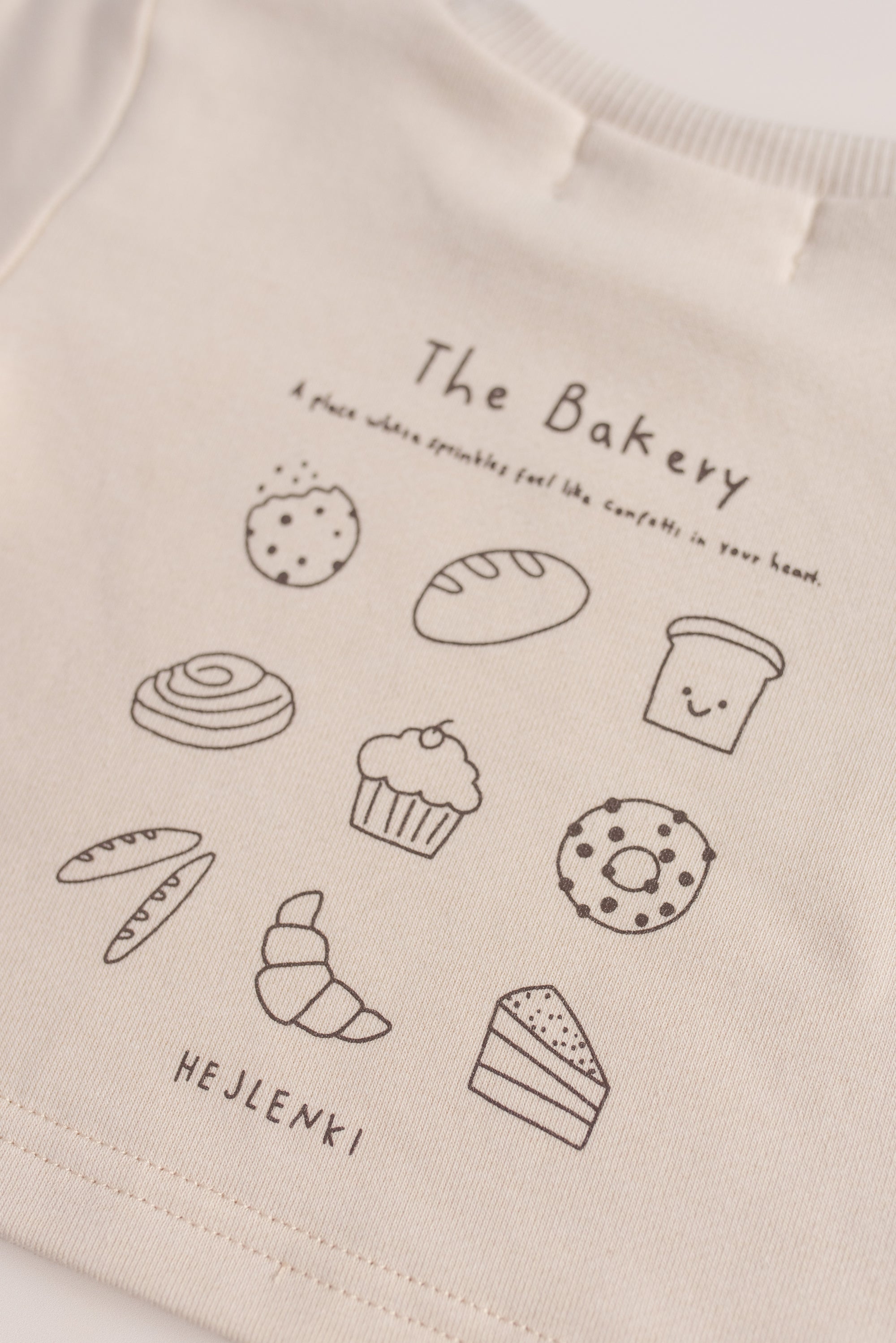 THE BAKERY OVERSIZED LONGSLEEVE