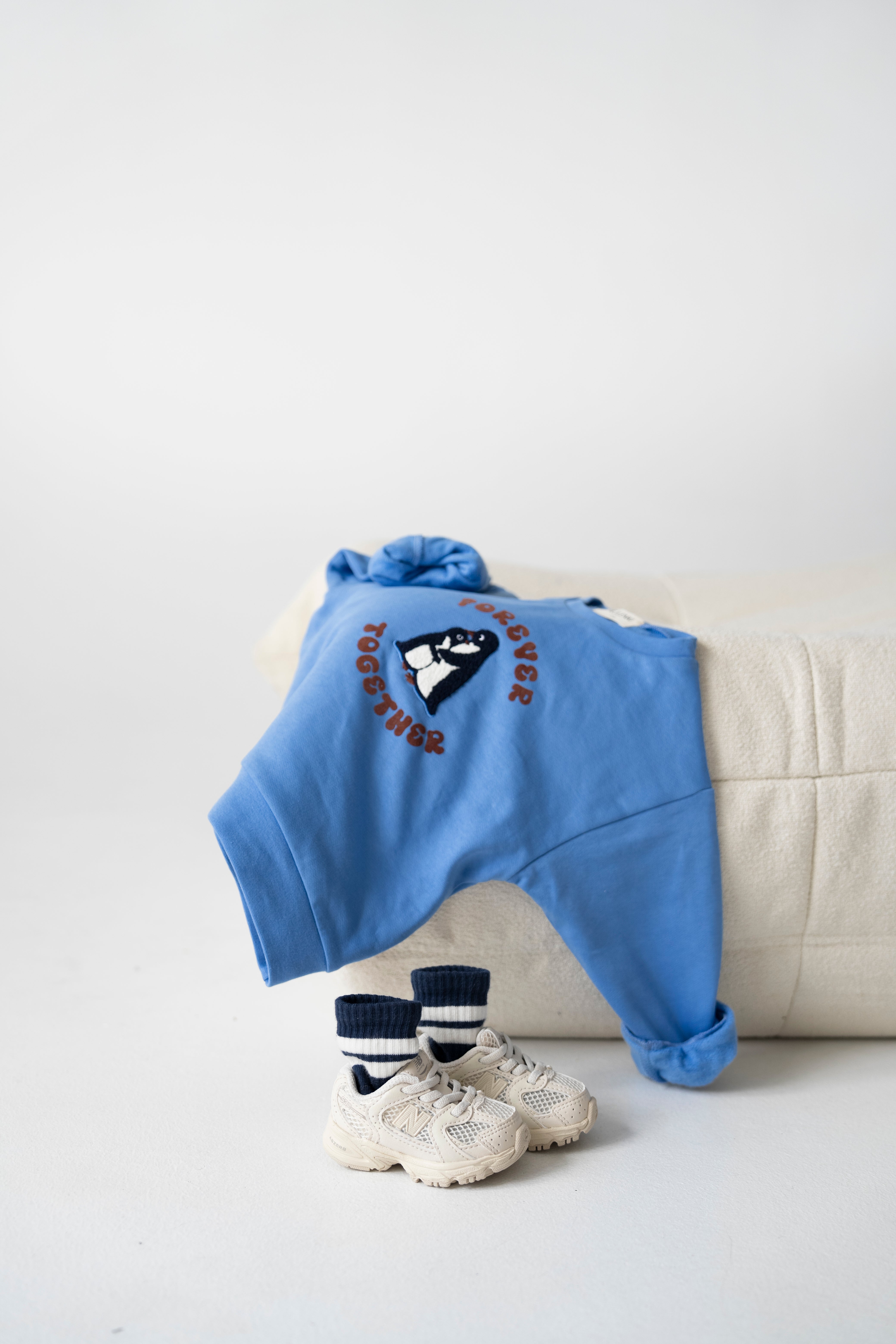 PENGUIN SWEATER FOREVER TOGETHER