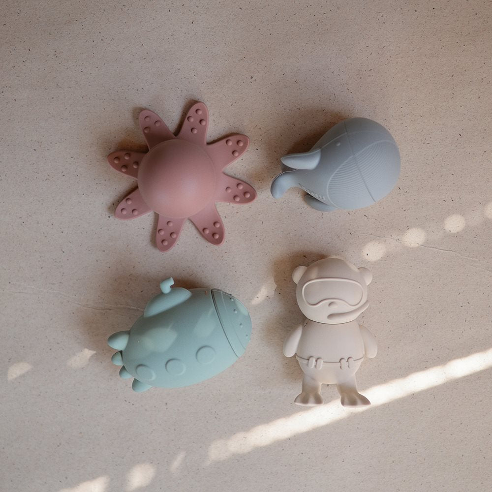 BATH PLAY SET