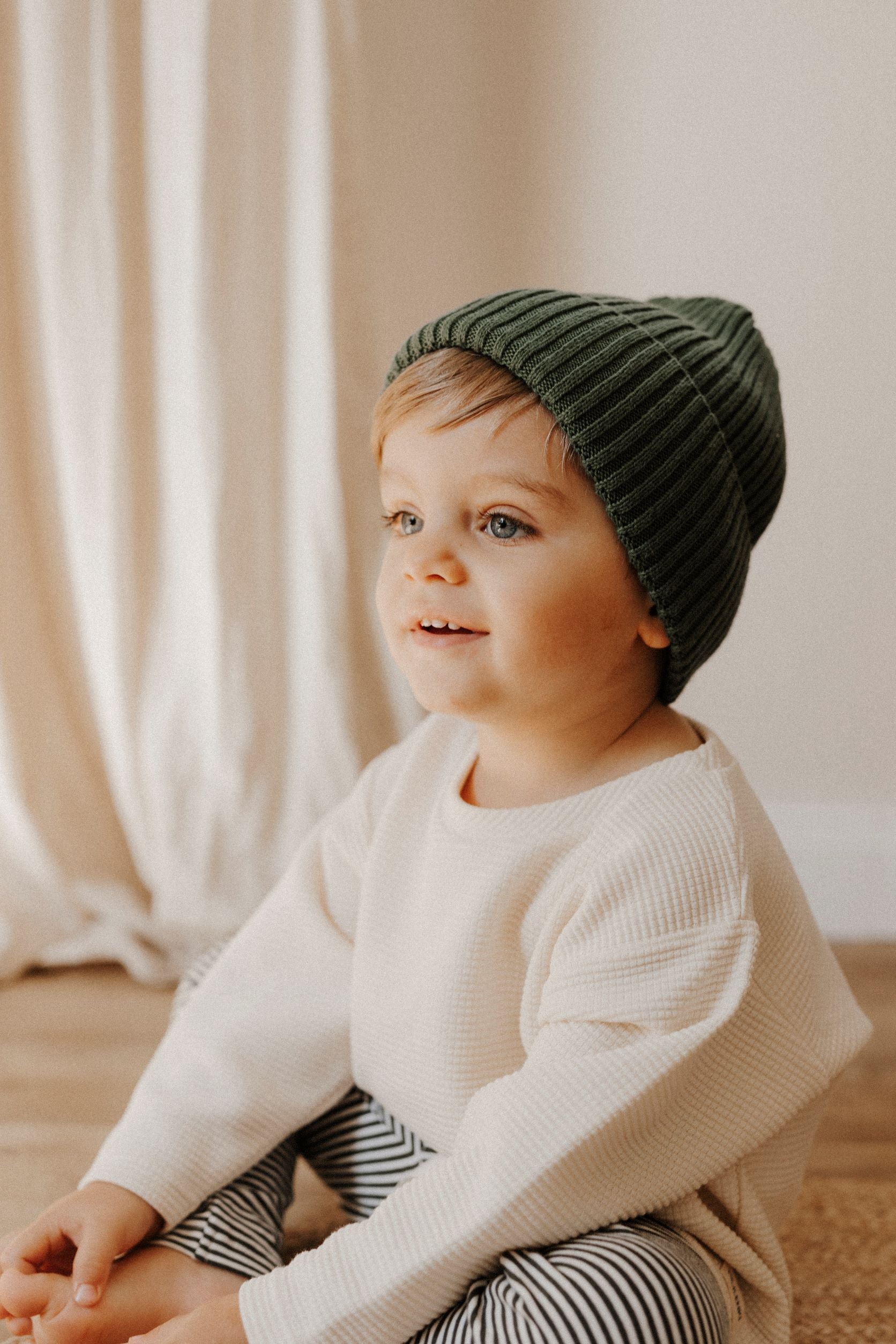 KNIT BEANIE PINE