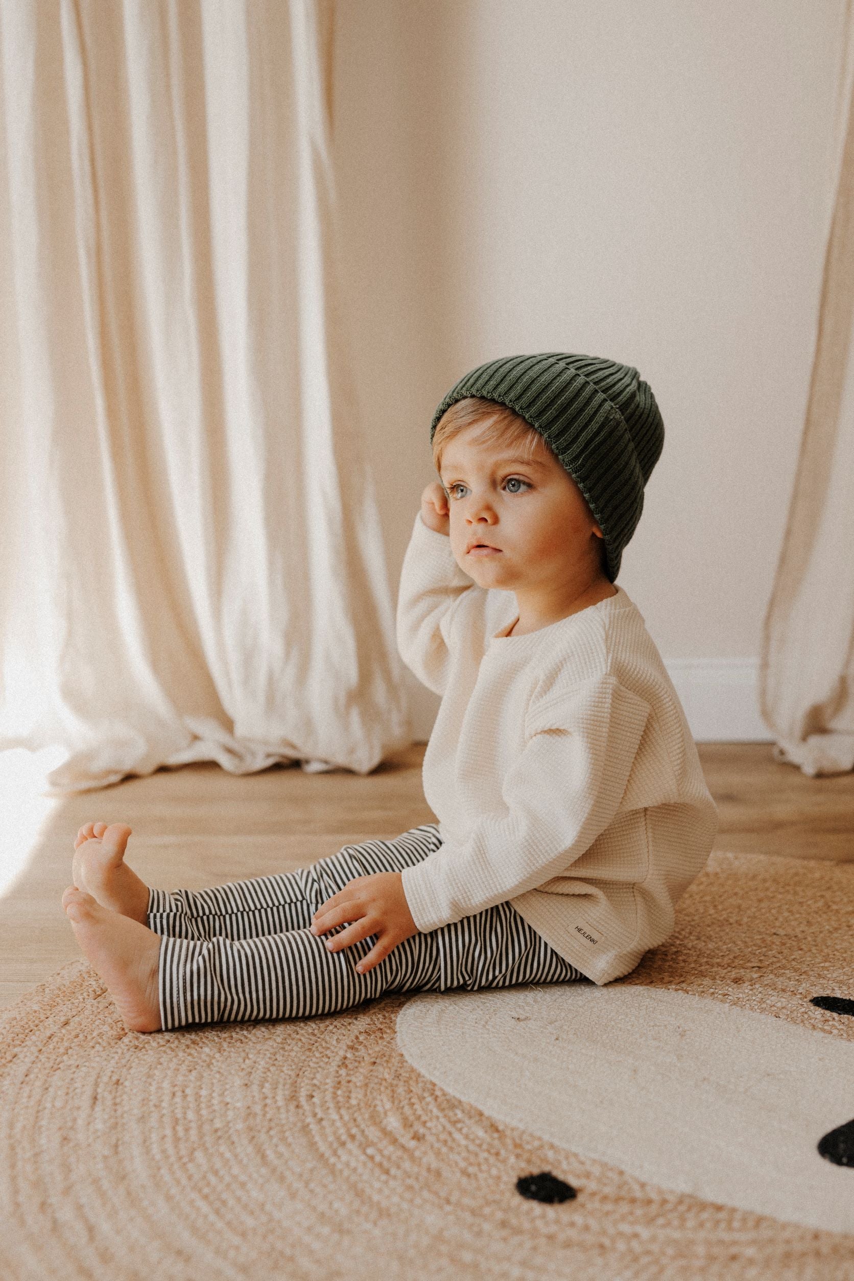 KNIT BEANIE PINE